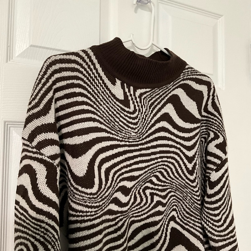 Brown and White Cowl Neck Sweater with Dynamic Pattern